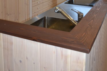 ���R�f�ނ̵��ް���݁E���ް�Ƌ�@�O�d���鎭�s�yCalmfurniture �ߓ��Ƌ�z�߲ݍނ̉����L�b�`��